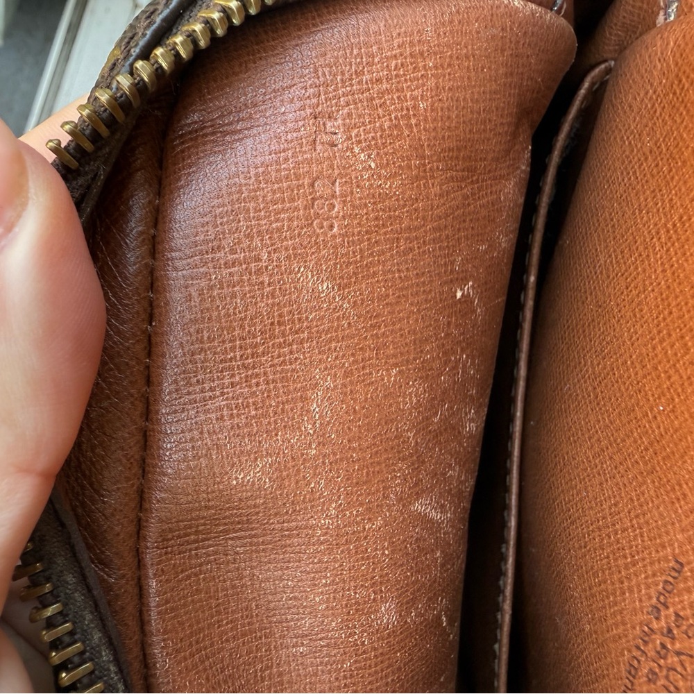 LOUIS VUITTON Monogram Amazone Vintage Crossbody Bag - Picture 14 of 16